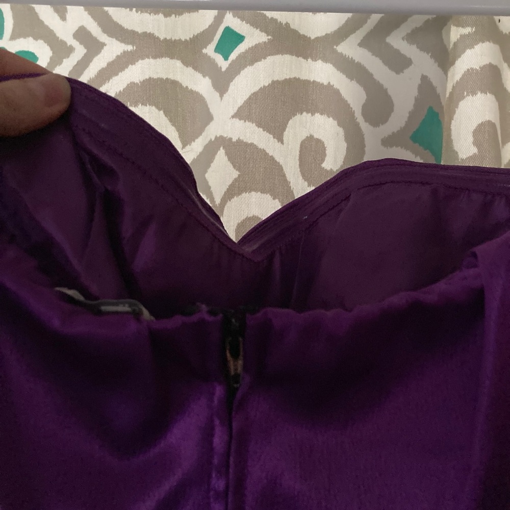 Charlotte Ruse Dress - Picture 2 of 2